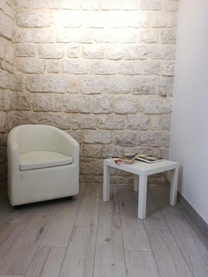 Domus Rosae Villa Шикли Екстериор снимка