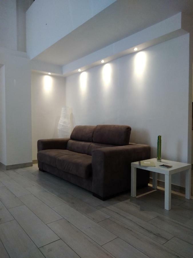 Domus Rosae Villa Шикли Екстериор снимка