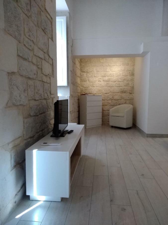 Domus Rosae Villa Шикли Екстериор снимка